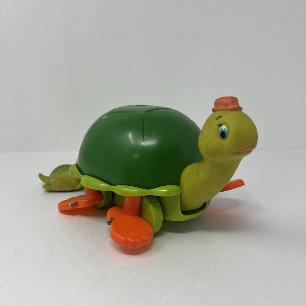 Vintage PAM Musical Walking Turtle Pull String Mama Baby #0775 Collectible Toy